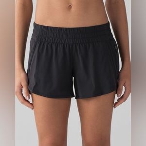 Lululemon Tracker Short V 4”